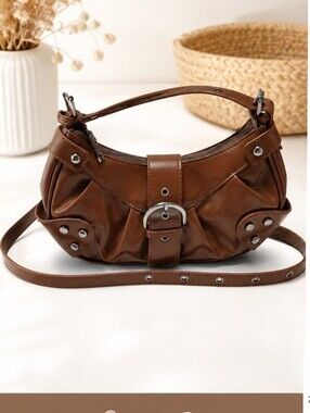 BROWN FAUX LEATHER SHOULDER BAG + LIPSTICK CASE